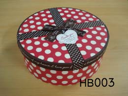 Paper Hat Box with Decorated Ribbon Bow