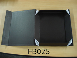 Custom folded gift boxes